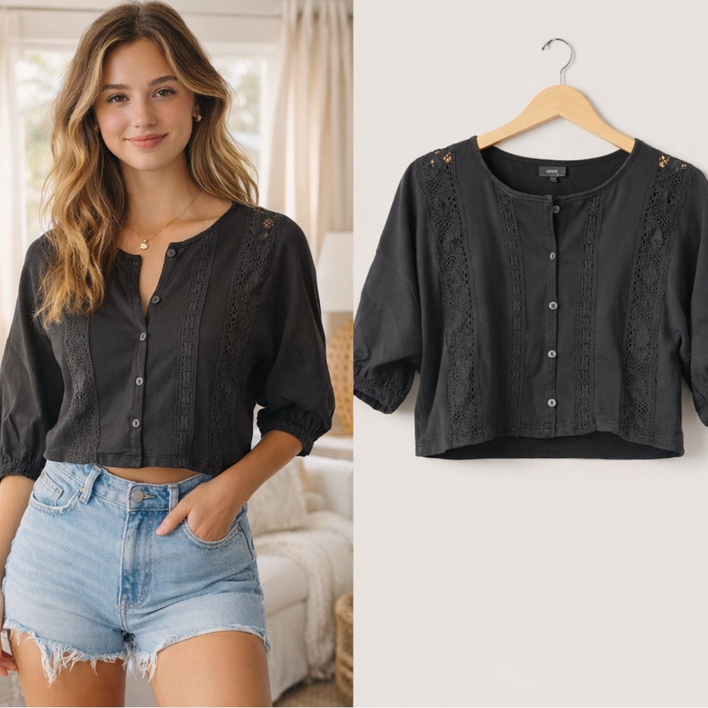 Aerie Black Lace Button-Front Cropped Top – XS